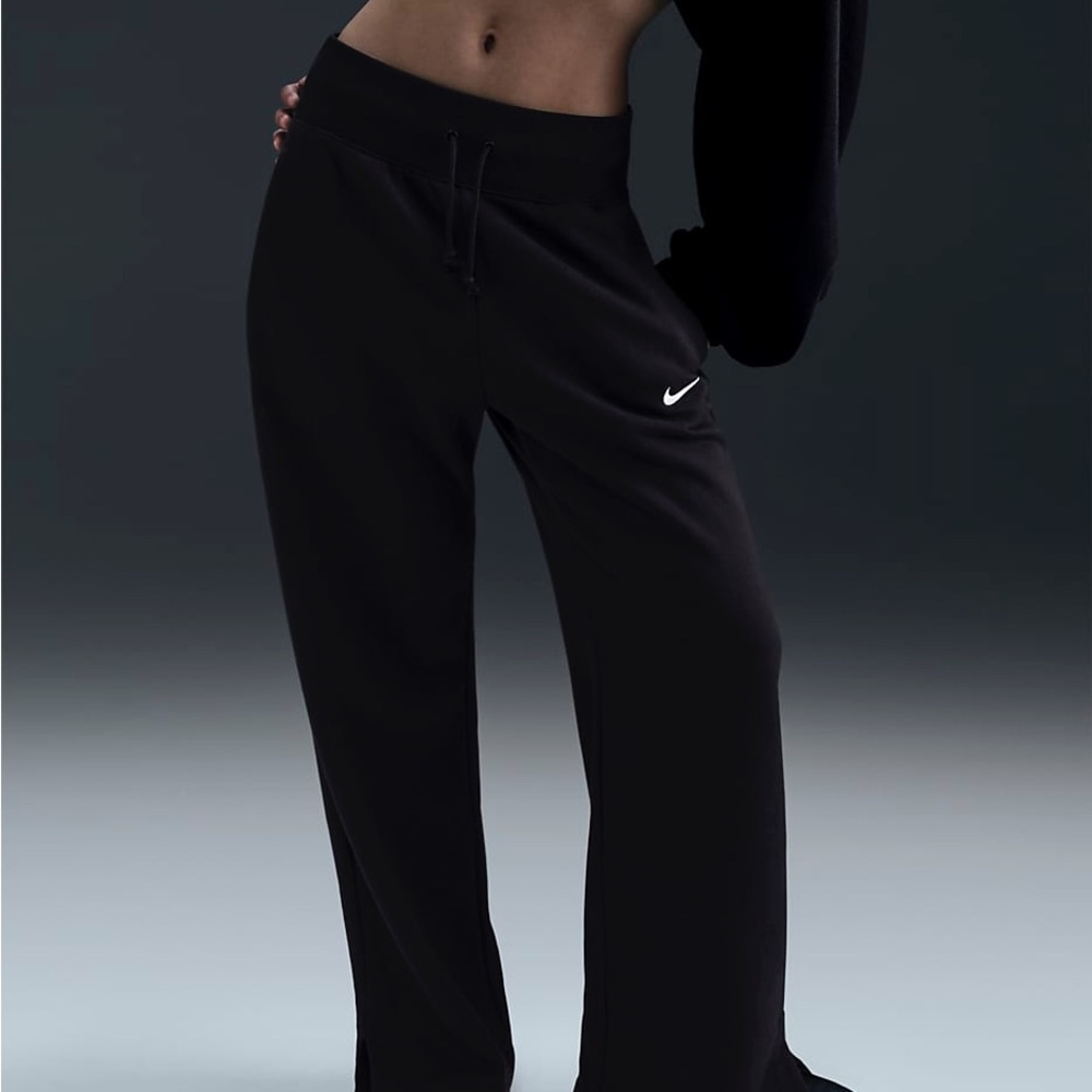 Nike Sportswear Phoenix Fleece
Women's High-Waisted Wide-Leg Sweatpants